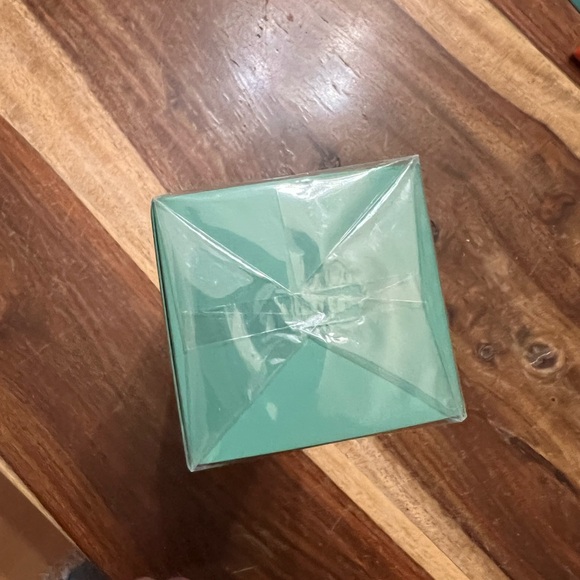 COPY - La Mer Oil Absorbing Tonic - Picture 2 of 5